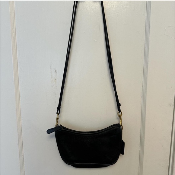Coach Vintage Swinger Bag Black Crossbody - Picture 1 of 8
